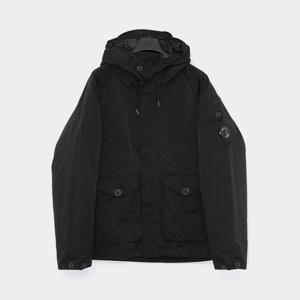 CP컴퍼니 마이크로 패딩 남성 자켓 19CMOW189A 110089G 999