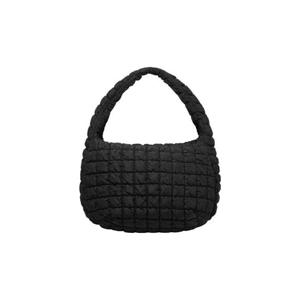 코스 퀼티드 오버사이즈 숄더백 블랙 0916460003