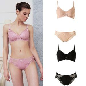 와코루 C컵 가슴을 모아주는 사이드업 저중심 브라+레이스팬티 WBR2080CA