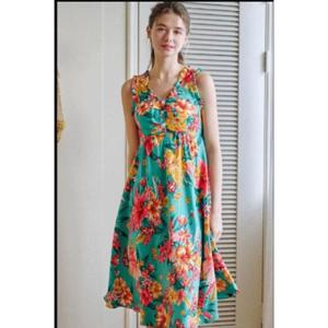 비너스 꼭 입고 싶은 컵내장 민소매  컵드레스 홈웨어-VGN7123