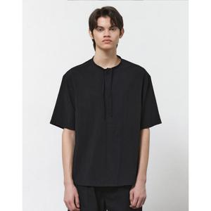 일꼬르소 25SS 하프넥 스트링 반팔 셔츠 블랙 IESH5E409BK