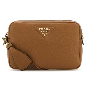 25 FW 프라다 브라운 로고 미디엄 카프 크로스백 1BH082V7NM2DKV