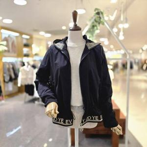 [멜로디가든]M25F8R104_레터링밴드 점퍼