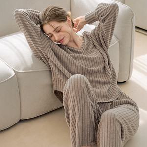 라페어 베이지 코지온 브이넥 셋업 LWMJAST0440-CF