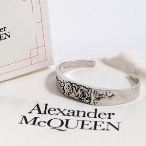 알렉산더맥퀸 인그레이빙 AMQ 커브 남성팔찌 실버 607134 J160Y 0446