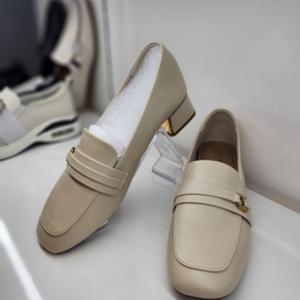 [리바디]스칼렛미들힐 4cm SAVRV9528