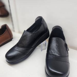 [리바디]천연소가죽  지퍼통굽 슬립온 4.5cm ARA2024RV0327