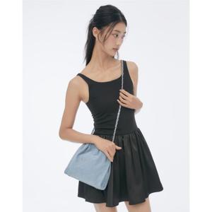 [질스튜어트] 중청 데님 드로우스트링 체인 스몰 숄더백 JABA5E169