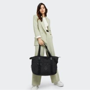 [키플링] 트래블백 아트미듐 ART M  시그니처 엠보 KOABR01 SIBE