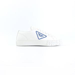 (명품) 프라다 여성 삼각로고 스니커즈 1E916M A