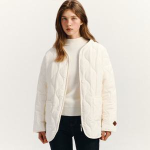 [마리끌레르][정가99,000]브이넥 물결 퀼팅 점퍼(MAFDPD02NIV)