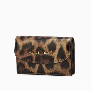 [질스튜어트] 레오파드 패턴 로고 장식 소가죽 카드지갑 JAWA5E524MU