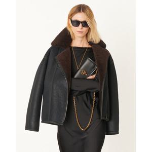 아떼바네사브루노 24FW 브라운 양모 오버핏 무스탕 VIJU4F205W2