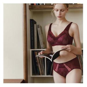 (비너스) 오르화 와인 핑크 스킨 에 받쳐입기좋은 노라인팬티-OPT3216