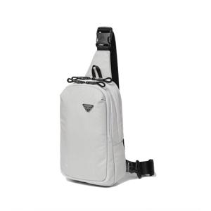 다이나핏 로고 슬링백 미디움 B1 YUF25B26 C2 K7 Z1