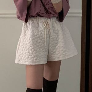 나야홍 / 빅사이즈 512 동글플라워누빔숏팬츠 DMOV763