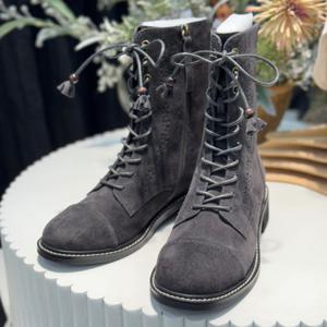 [써스데이아일랜드]레이스업 스웨이드 부츠 t246mse134