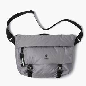 [르꼬끄공식] 패디드 메신저백 (QP323ABG91)