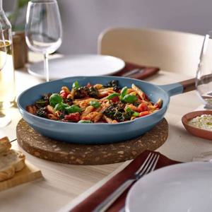 이케아 클립피스크 프라이팬 논스틱코팅 목재 다크그레이블루 28cm 냄비 소스팬