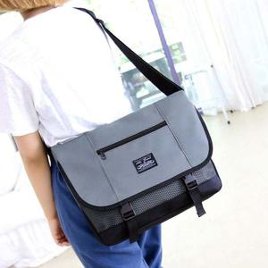 남여공용 스포티 메쉬 버클 캐주얼 학생 메신저백