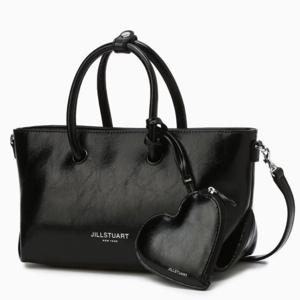 [질스튜어트] 블랙 글로시 소가죽 토트 및 크로스백 JABA4F763BK