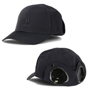 로고자수 19CMAC116A 888 CP컴퍼니 크롬-R 고글 베이스 볼캡 야구모자