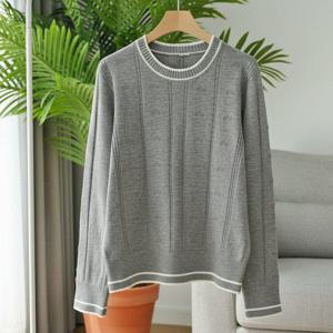 샵앤) 여성 두줄 배색 라운드넥 시크짜임 니트 티셔츠 DGB-WKN-5096-그레이