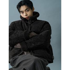 [에잇세컨즈] 페이크 스웨이드 무스탕 - 블랙 (215Y3ZCY25)