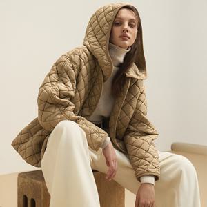 [론칭가 129000원]리오벨 25 FW 볼륨드 자수 퀼팅 하프코트