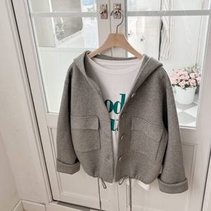 [샵앤] 콩지 빅포켓 여성 단추오픈 밑단셔링 루즈핏 니트 후드 긴팔 가디건 점퍼 BONG-WCD-2870-그레이