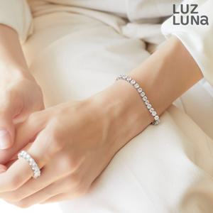 [루즈루나] 토키트 큐빅 팔찌