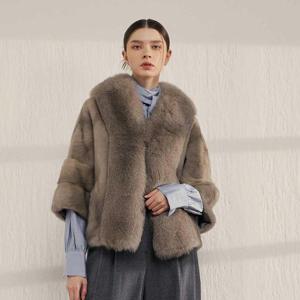 [정가 799,000원][유로모피] 휘메일 풀스킨 밍크 사가폭스 헤리 케이프