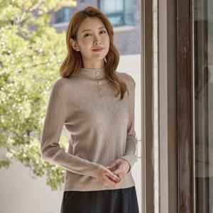 [우일] 여성 버튼 포인트 반목 니트