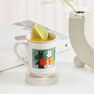 가스파드와 리사 도자기 머그 중