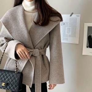 ★홈앤특가★[블랙퀸] 와이드카라 레이스업 코트 blk004079