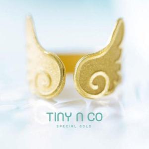 갤러리아_[타이니앤코] 순금 24K 천사 날개 아기 돌반지 0.5g