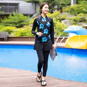 [모슬린]엄마옷 파랑꽃 래쉬가드수영복상하세트 MQG113676 마담/미시옷/중년여성의류/빅사이즈/50대/60대..