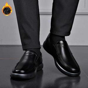남자 직장인 오피스 룩 겨울 정장 구두 로퍼 코디