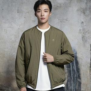 [라이프워크] 일상에 서서히 스며드는 라이프워크의 계절, 아우터/맨투맨외