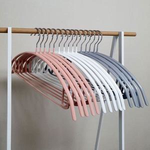 어깨뿔방지 논슬립 주우재 옷걸이 미끄럼방지 니트 티셔츠 실리콘 코팅