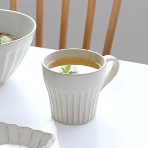 일본 도자기 그릇 시노기 테이블웨어 플라워 머그잔 (9cm x 8.3cm)