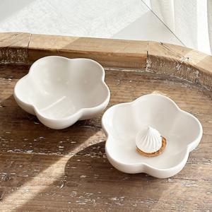 반무광 화이트 플라워 미니접시 10.5cm 감성 홈카페 꽃 종지