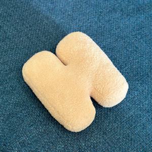 Initial Cushion H 이니셜 알파벳 쿠션