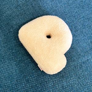 Initial Cushion P 이니셜 알파벳 쿠션