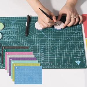 사무실 데스크 책상 보호 고무판 재단 커팅매트 A4 논슬립 매트