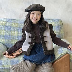 에릴 스웨이드 뽀글이 조끼 R15845