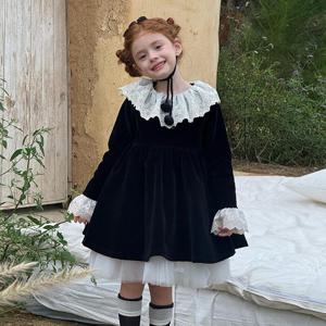 레이스 프릴 벨벳 플레어 원피스 R15821