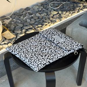 블랙앤화이트 랩탑 테블릿 노트북 이북리더기 파우치 북커버 다이어리커버