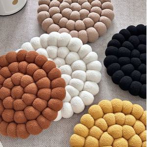 두꺼운 겨울 등받이 방석쿠션 식탁 의자방석 키높이 대형 큰 거실 양모방석 좌식 차방석