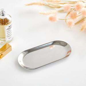 에센셜 메탈 실버 트레이M